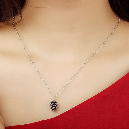 PENDENTIF POMME DE PIN