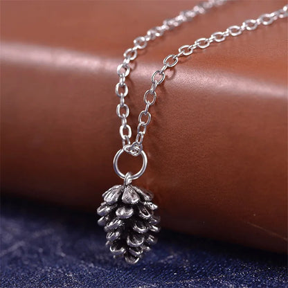 PENDENTIF POMME DE PIN
