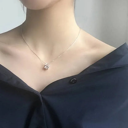 PENDENTIF CUBE