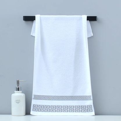 SERVIETTE STYLE HOTELLERIE