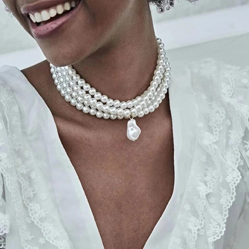 COLLIER RAZ DU COU PERLE