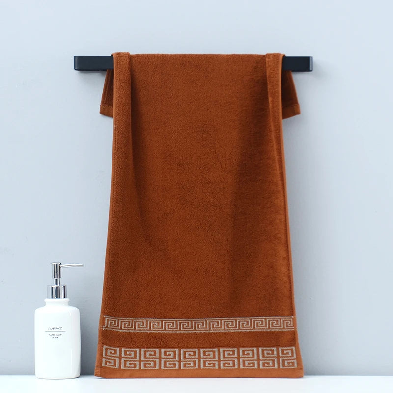 SERVIETTE STYLE HOTELLERIE