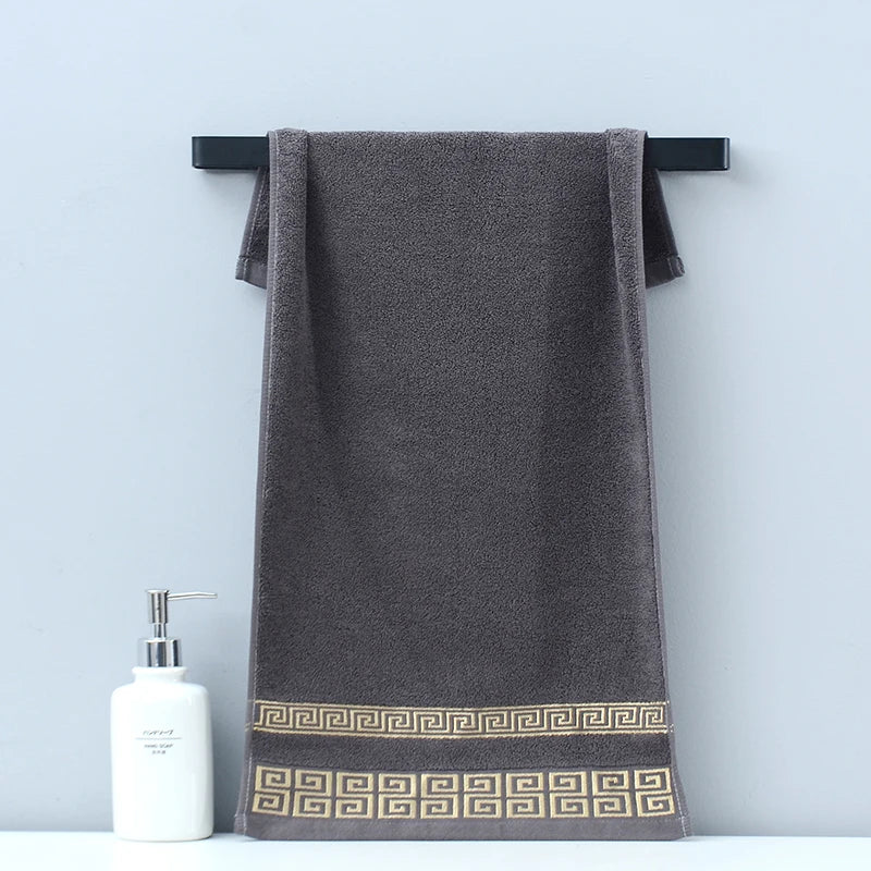 SERVIETTE STYLE HOTELLERIE