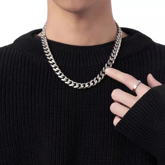 COLLIER SWAGG