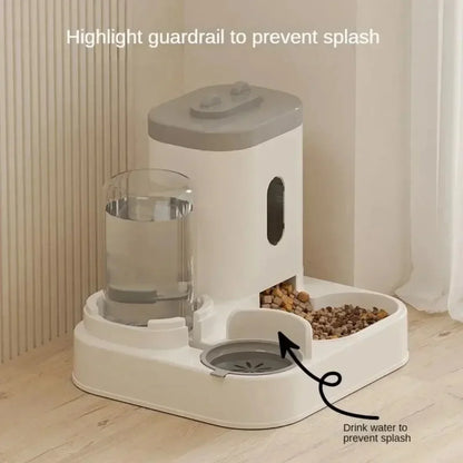 MANGEOIRE AUTOMATIQUE ET FONTAINE A EAU POUR CHAT