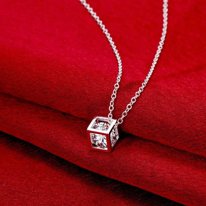 PENDENTIF CUBE